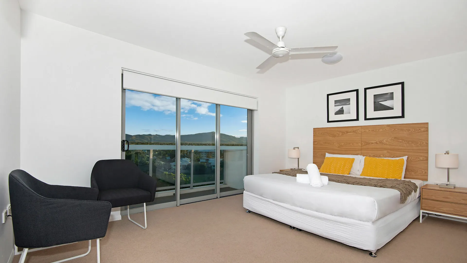Allure Hotel & Apartments Townsville 4*,